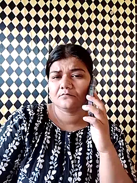 Snapshot of Meenu_tiwari chatting on 09-30-25, 07:58 Meenu tiwari online show from 09-30-25, 07:58