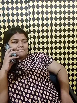 Snapshot of Meenu_tiwari chatting on 09-19-25, 06:56 Meenu tiwari online show from 09-19-25, 06:56