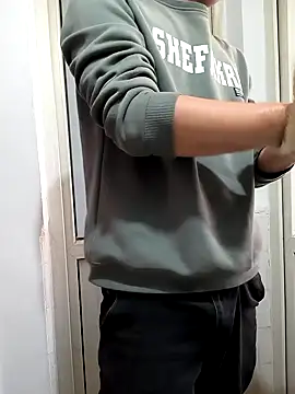 Snapshot of huanhuanaaaaa chatting on 11-12-25, 06:28 huanhuanaaaaa online show from 11-12-25, 06:28