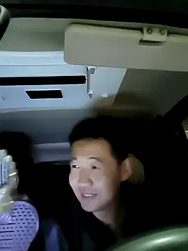 huanhuanaaaaa online show from 04-18-26, 12:18