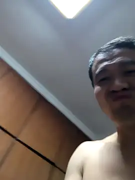 huanhuanaaaaa online show from 11-23-25, 04:06