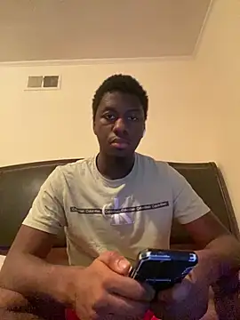 Snapshot of ThickDic28 chatting on 05-19-26, 01:56 ThickDic28 online show from 05-19-26, 01:56