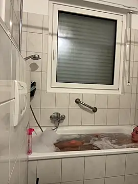 Emilia Mausi online show from 02-24-26, 08:31