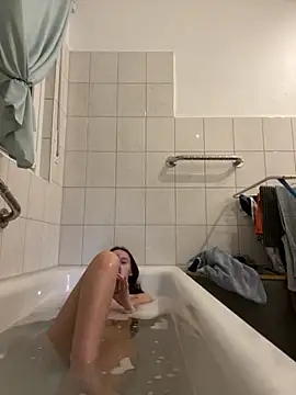 Emilia Mausi online show from 11-12-25, 08:12