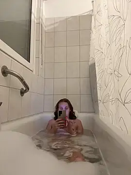 Emilia Mausi online show from 01-06-26, 07:29