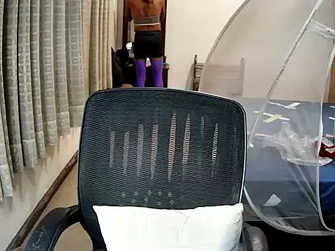 sissypamsissy online show from 12-17-25, 12:21