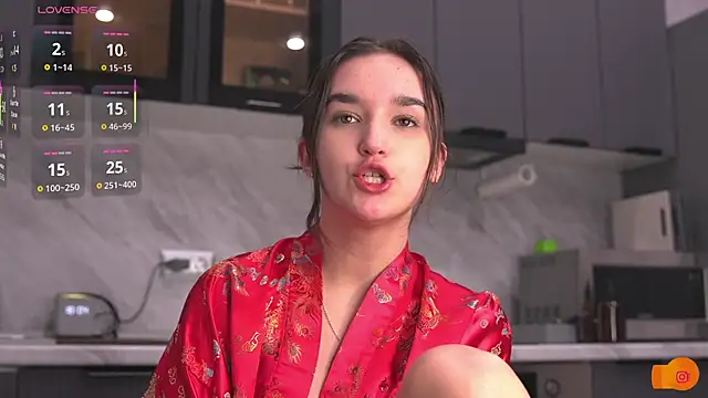 Mirarune online show from 11-14-25, 03:05