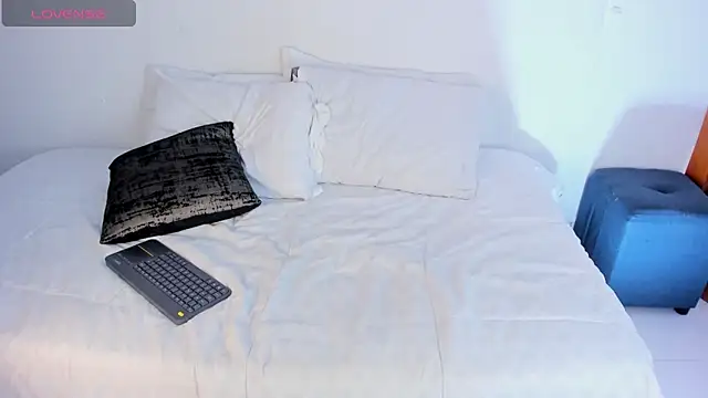 Aleexiiaa online show from 09-22-25, 12:11