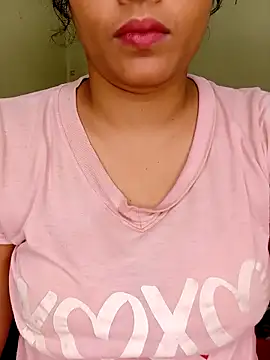 Rose-luckey online show from 04-20-26, 12:30