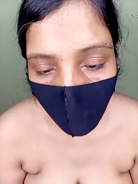 Rose-luckey online show from 10-12-25, 04:14