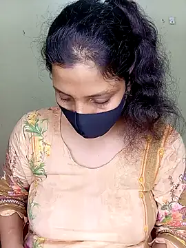 Rose-luckey online show from 11-13-25, 07:40