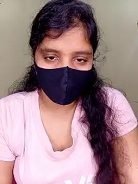 Rose-luckey online show from 04-19-26, 05:58