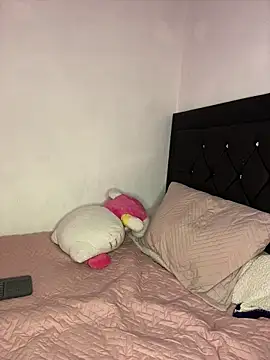 Sofia Fiori online show from 11-16-25, 04:06