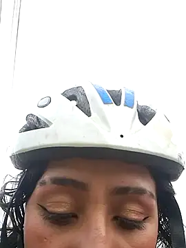 Snapshot of CAROLINE__07 chatting on 09-18-25, 12:52 CAROLINE 07 online show from 09-18-25, 12:52