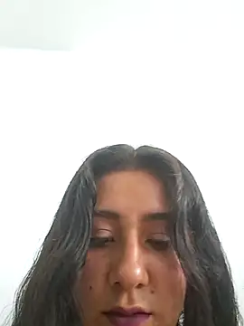 Snapshot of CAROLINE__07 chatting on 11-15-25, 01:04 CAROLINE 07 online show from 11-15-25, 01:04