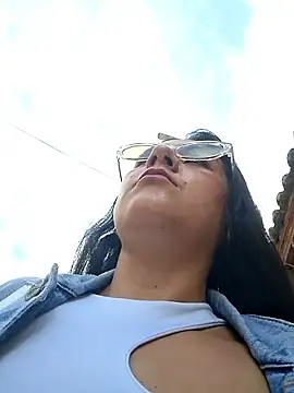 Snapshot of CAROLINE__07 chatting on 09-10-25, 08:41 CAROLINE 07 online show from 09-10-25, 08:41