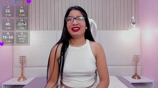 MelanyWayne  online show from 06-05-26, 12:00