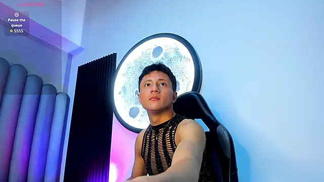  Leohot  online show from 11-14-25, 03:21