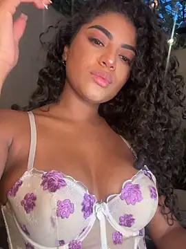 Carly Monroe  online show from 10-21-25, 10:53
