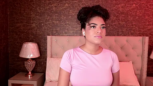 Carly Monroe  online show from 11-21-25, 10:03