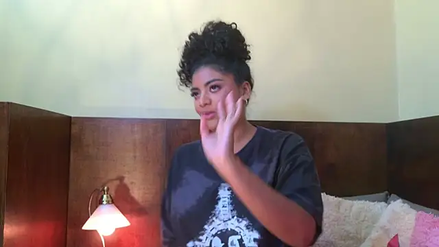 Carly Monroe  online show from 09-29-25, 10:48