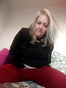 Feelineducentre online show from 02-06-26, 05:09