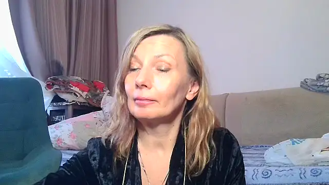 Snapshot of Sweetmurrr chatting on 02-07-26, 01:19 Sweetmurrr online show from 02-07-26, 01:19