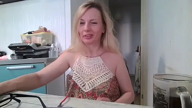 Sweetmurrr online show from 06-26-26, 02:06