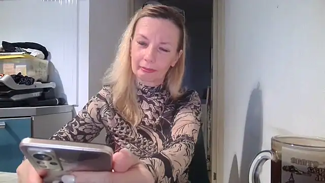 Sweetmurrr online show from 06-13-26, 01:36