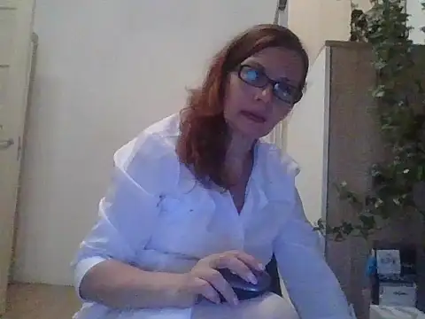 Snapshot of Sweetmurrr chatting on 09-28-25, 03:02 Sweetmurrr online show from 09-28-25, 03:02