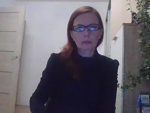 Snapshot of Sweetmurrr chatting on 09-29-25, 03:02 Sweetmurrr online show from 09-29-25, 03:02