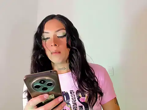 Megan Gil  online show from 09-19-25, 04:27