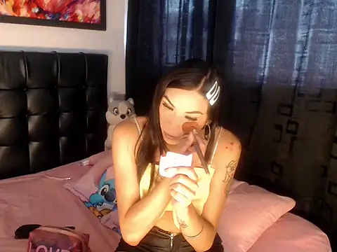 Megan Gil  online show from 01-14-26, 07:39