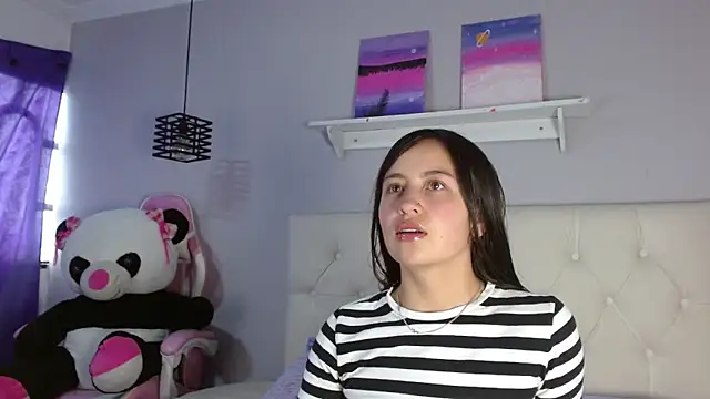 Zaaida  online show from 10-07-25, 01:56