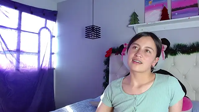 Zaaida  online show from 12-20-25, 09:06