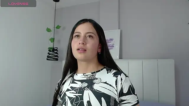 Snapshot of Zaaida_ chatting on 02-27-26, 08:08 Zaaida online show from 02-27-26, 08:08