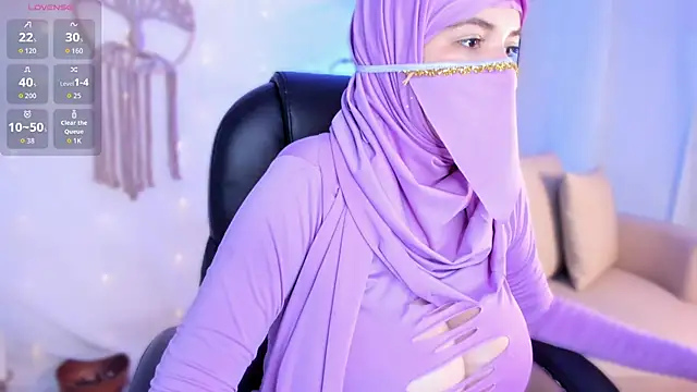 Snapshot of salma_isawwii chatting on 11-04-25, 02:21 salma isawwii online show from 11-04-25, 02:21