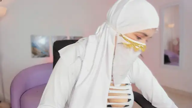 Snapshot of salma_isawwii chatting on 04-28-26, 03:27 salma isawwii online show from 04-28-26, 03:27
