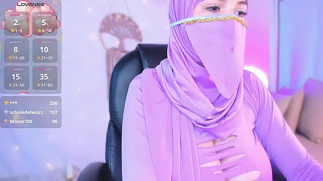 Snapshot of salma_isawwii chatting on 10-12-25, 02:29 salma isawwii online show from 10-12-25, 02:29