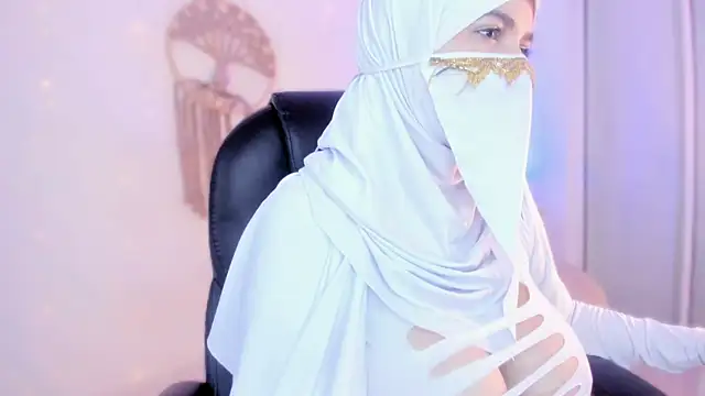 Snapshot of salma_isawwii chatting on 01-08-26, 03:40 salma isawwii online show from 01-08-26, 03:40