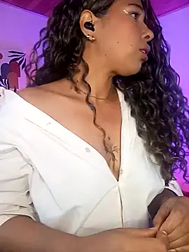 IVONNE COLLINS33 online show from 03-01-26, 09:04