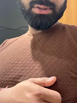 hottestboy03 online show from 03-10-26, 06:28