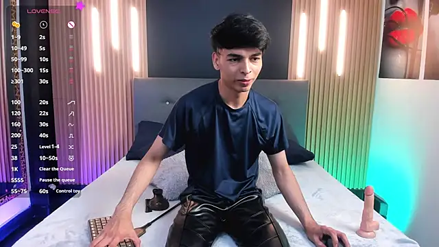 OnlyJos online show from 11-21-25, 08:19