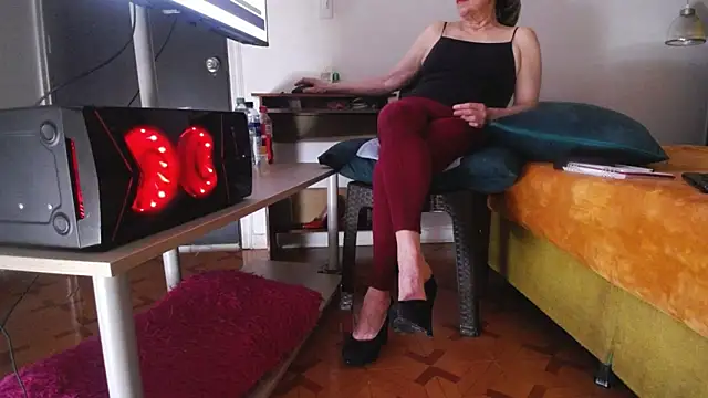 LADY-IN-BLACK online show from 12-01-25, 03:35