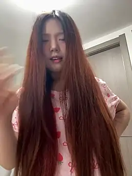 Snapshot of mimi9420 chatting on 05-07-26, 02:53 mimi9420 online show from 05-07-26, 02:53