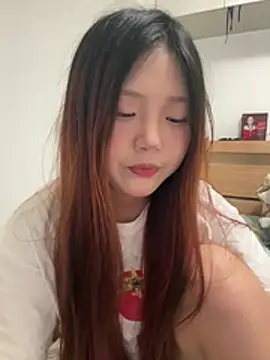 Snapshot of mimi9420 chatting on 05-06-26, 03:27 mimi9420 online show from 05-06-26, 03:27