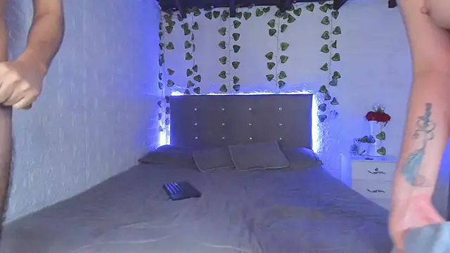 Snapshot of andyxraven_ chatting on 02-02-26, 03:27 andyxraven online show from 02-02-26, 03:27