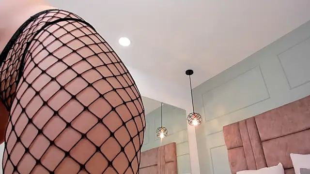 saray marquez online show from 10-05-25, 01:46