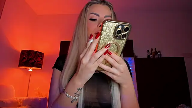 SerraVondeee online show from 11-06-25, 08:57