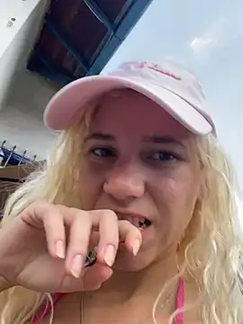 Bruna551 online show from 04-05-26, 03:51